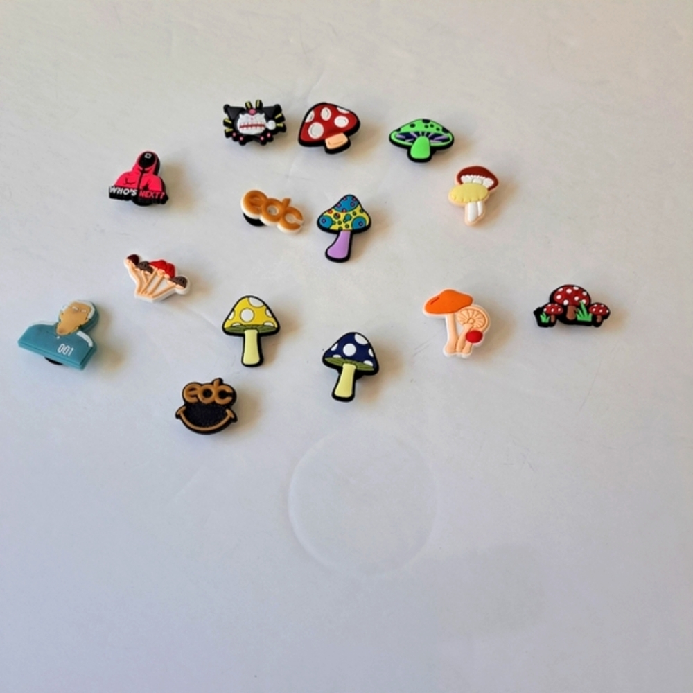 Croc Charms Set of 14